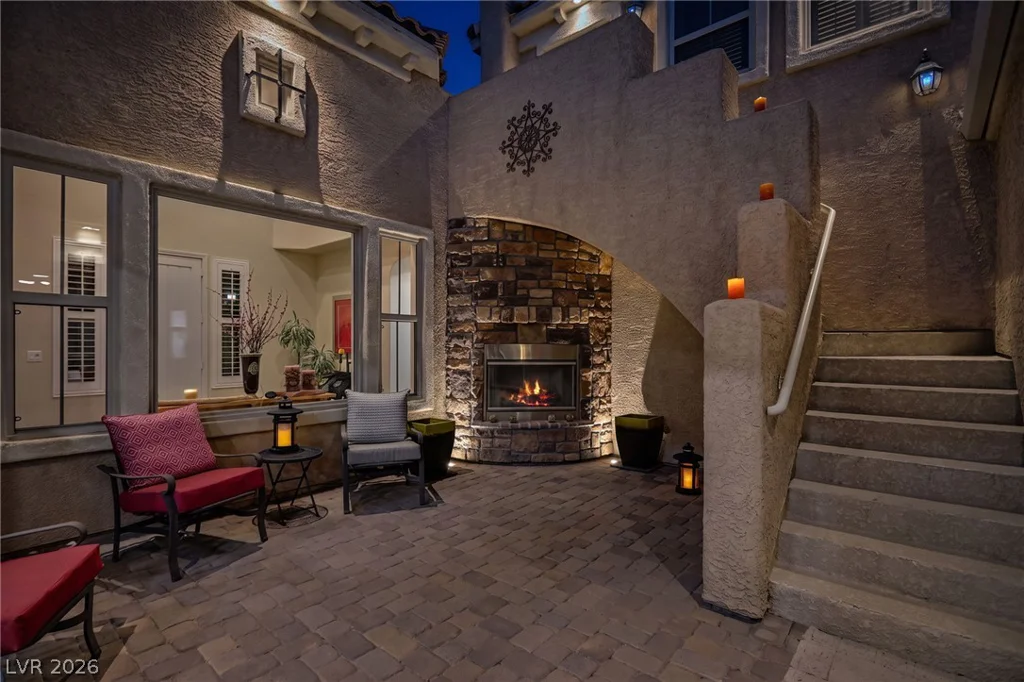 7567 Pearl Crescent, Las Vegas, NV 89113