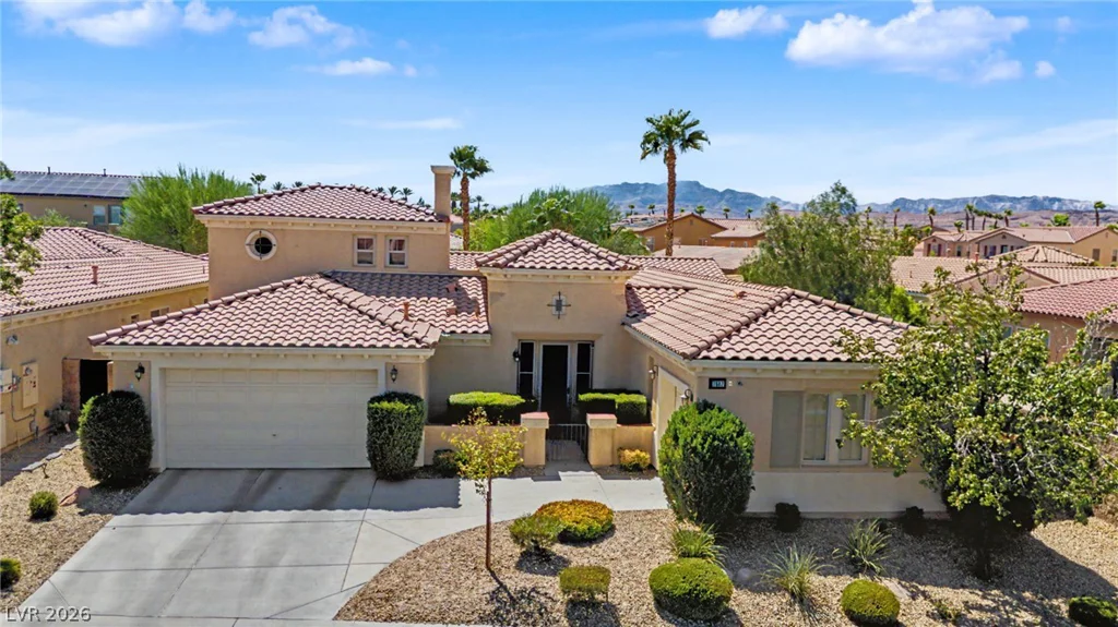 7567 Pearl Crescent, Las Vegas, NV 89113