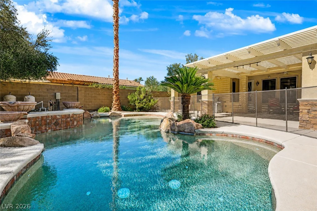 7567 Pearl Crescent, Las Vegas, NV 89113