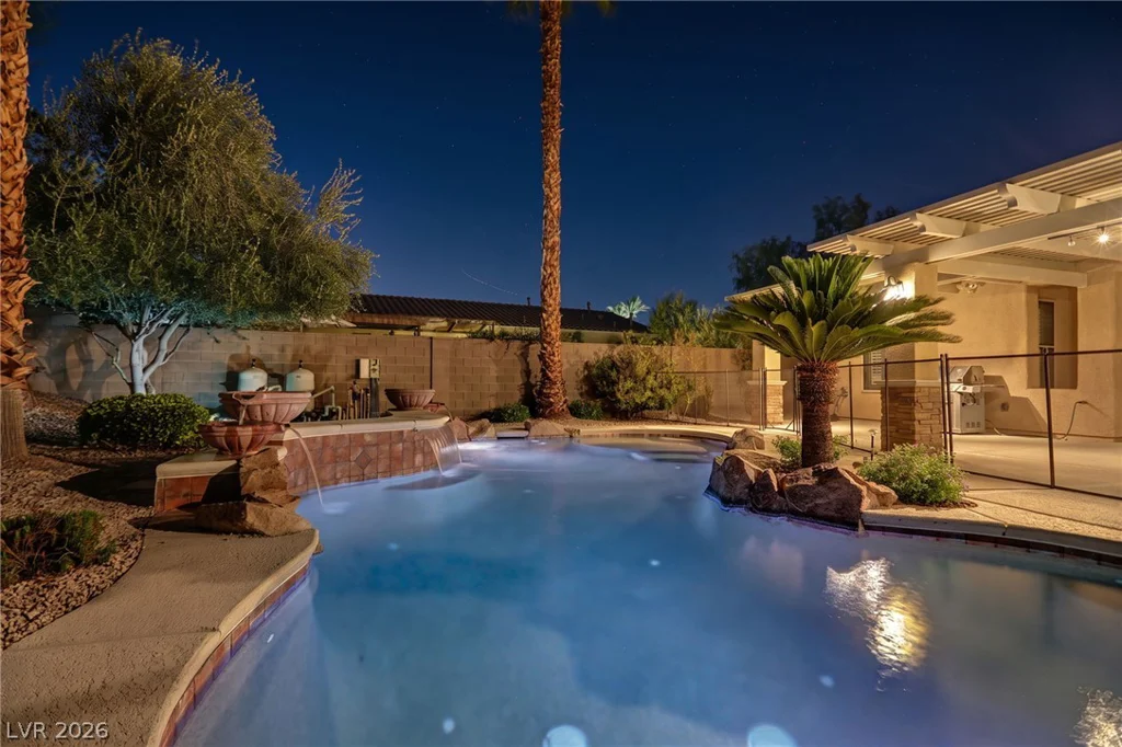 7567 Pearl Crescent, Las Vegas, NV 89113