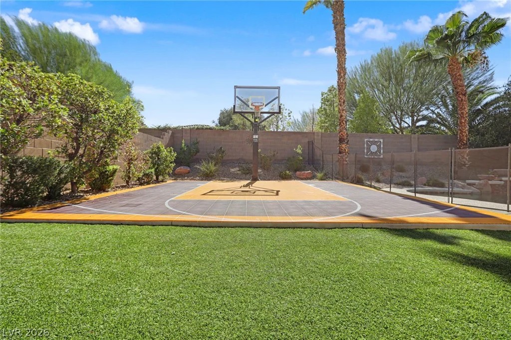 7567 Pearl Crescent, Las Vegas, NV 89113