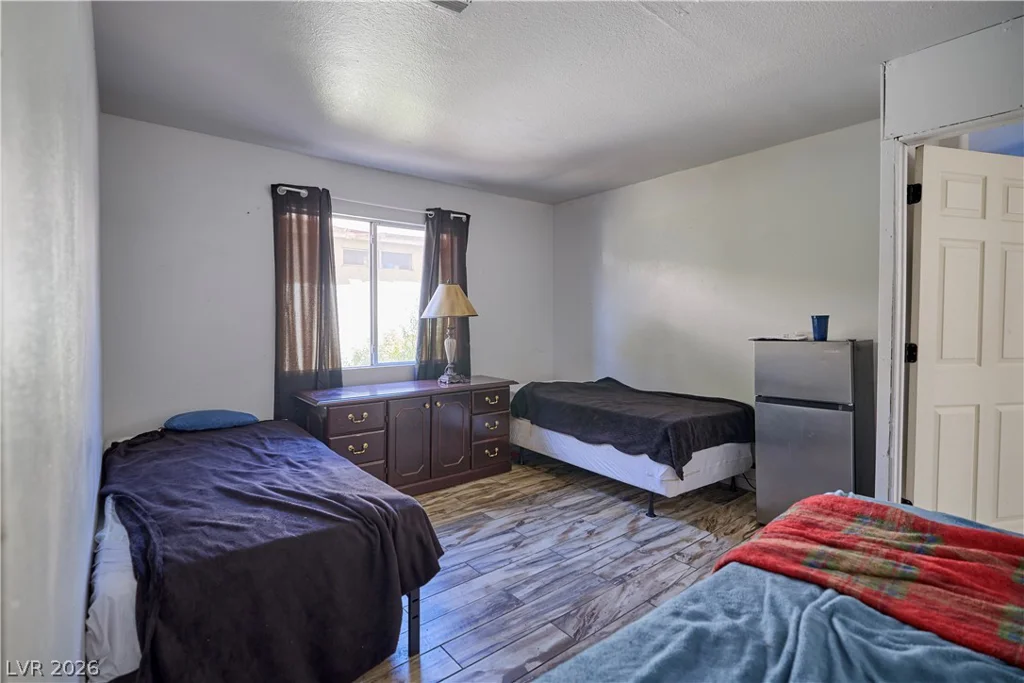 5906 Commodore Cove, Las Vegas, NV 89142