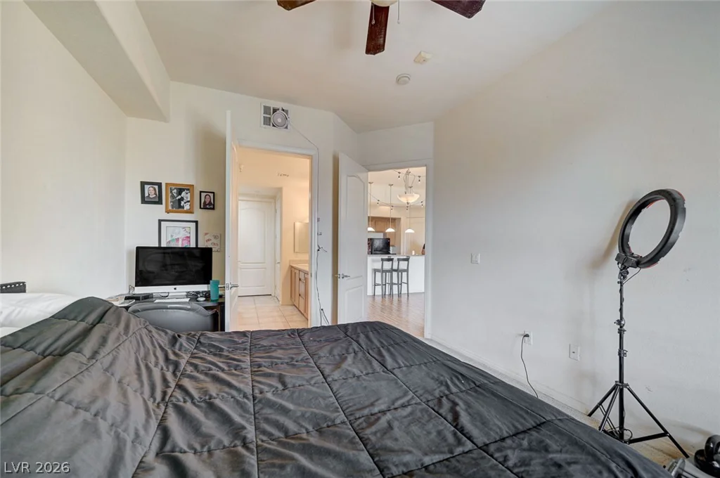 62 Serene, Las Vegas, NV 89123