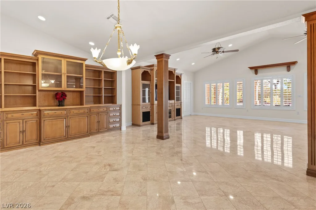 8821 Sandspring, Las Vegas, NV 89134
