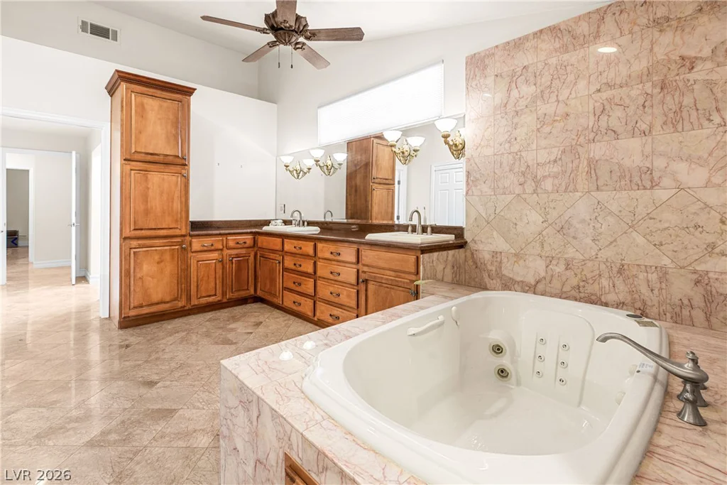 8821 Sandspring, Las Vegas, NV 89134