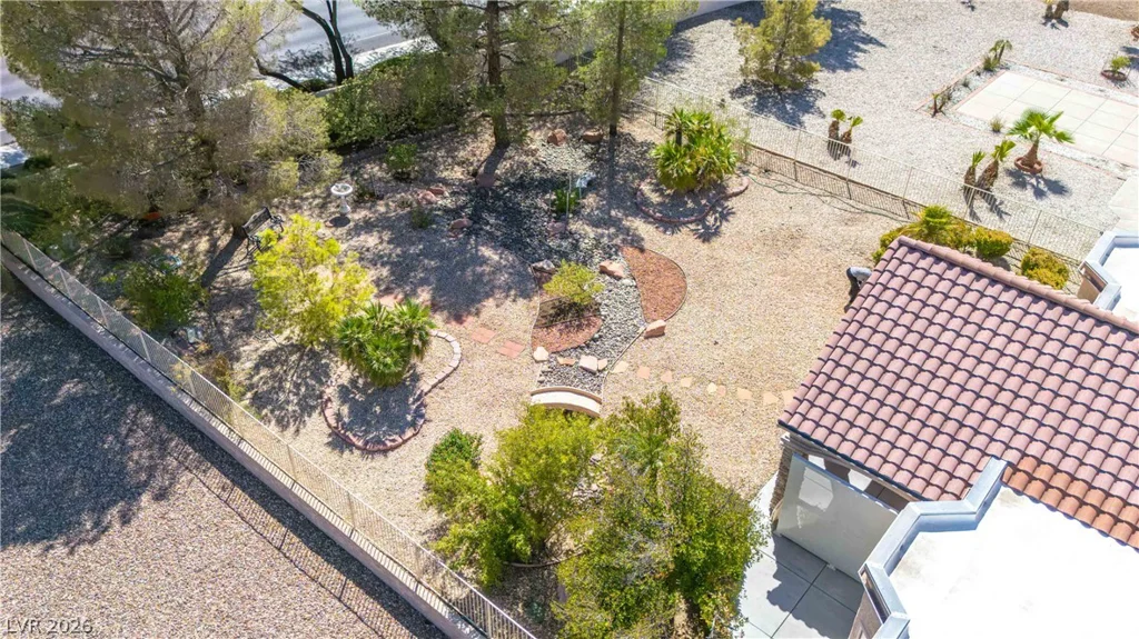8821 Sandspring, Las Vegas, NV 89134