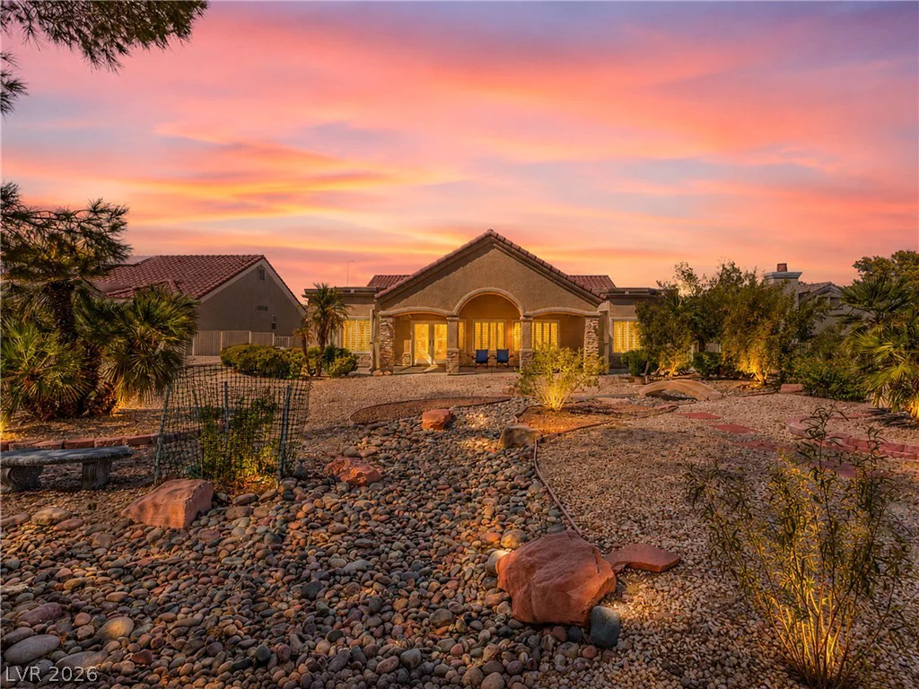 8821 Sandspring, Las Vegas, NV 89134