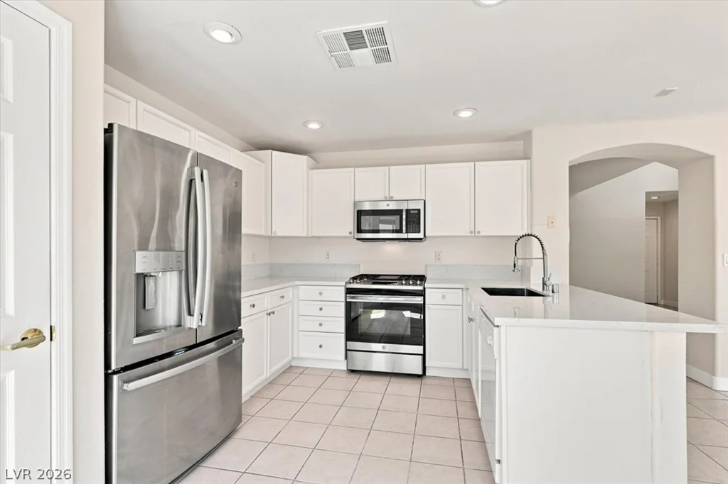 11037 Meadow Leaf, Las Vegas, NV 89144
