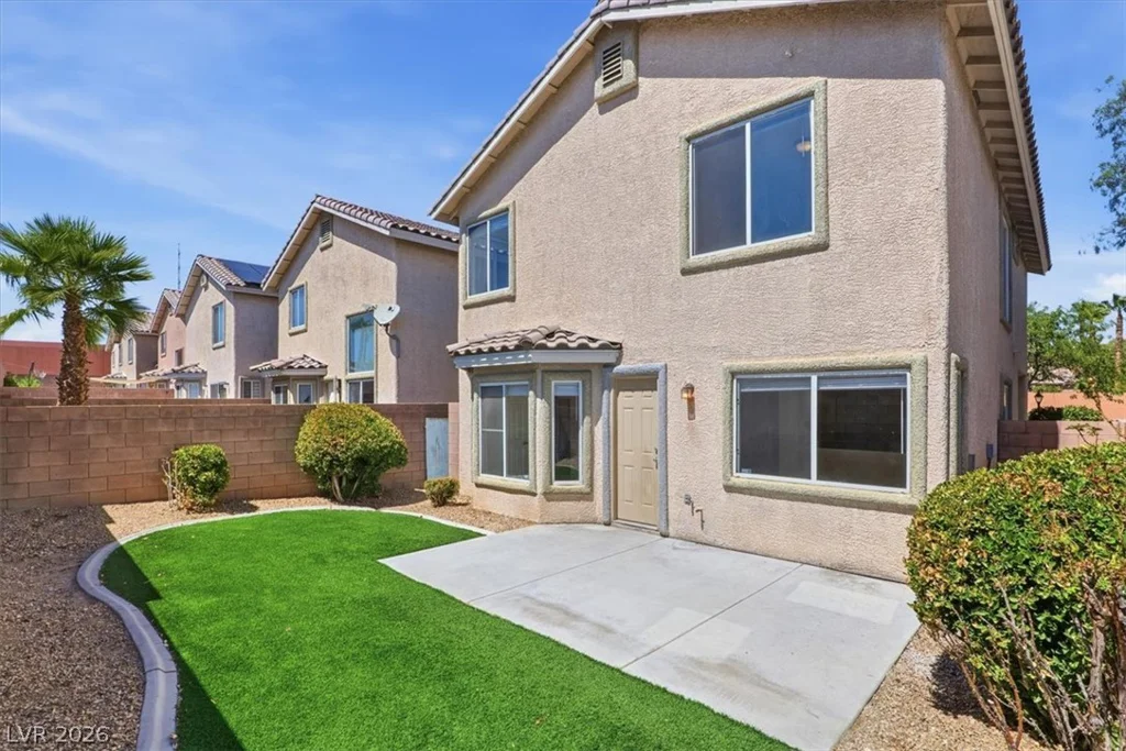 11037 Meadow Leaf, Las Vegas, NV 89144