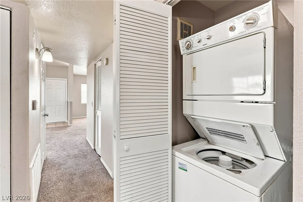 3318 Decatur, Las Vegas, NV 89130