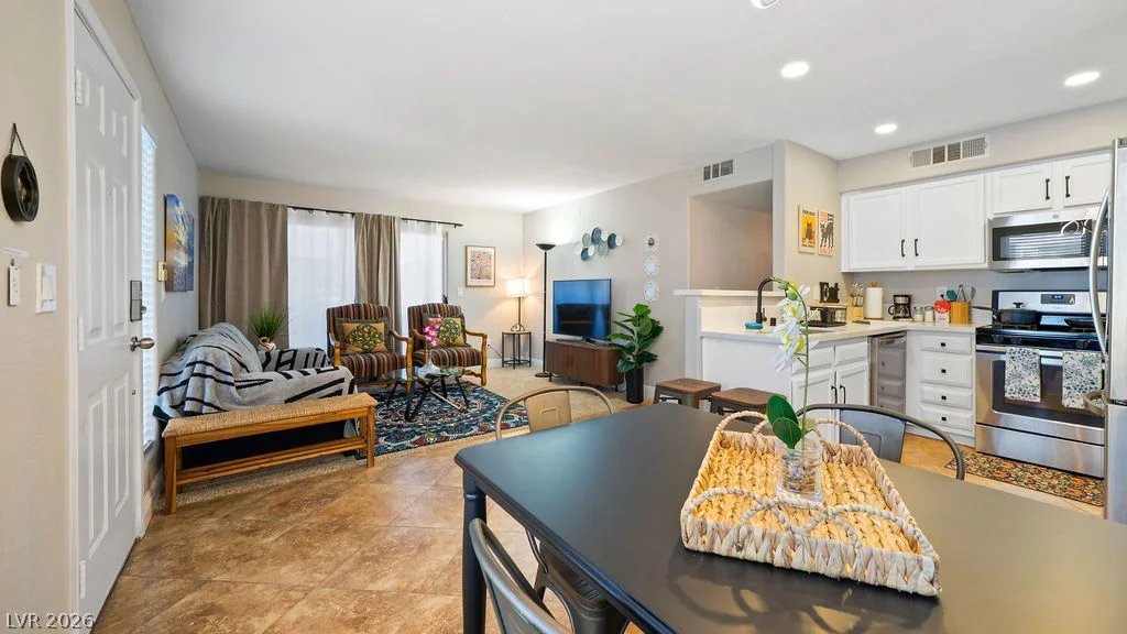 3123 Key Largo, Las Vegas, NV 89120