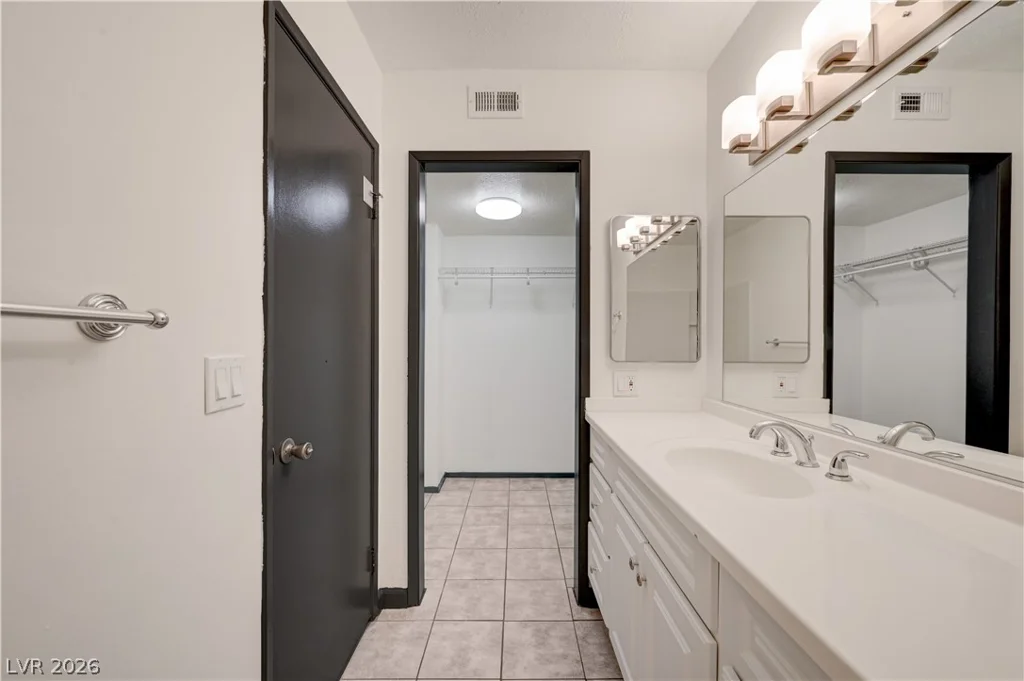 1405 Vegas Valley, Las Vegas, NV 89169