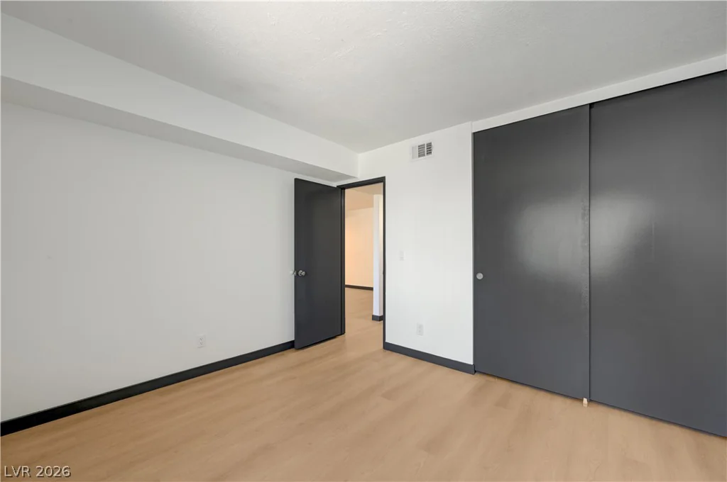 1405 Vegas Valley, Las Vegas, NV 89169
