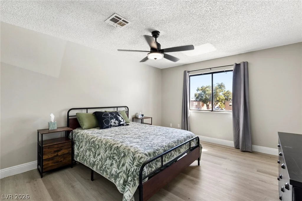 5576 Rochelle, Las Vegas, NV 89103