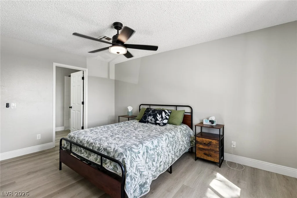 5576 Rochelle, Las Vegas, NV 89103