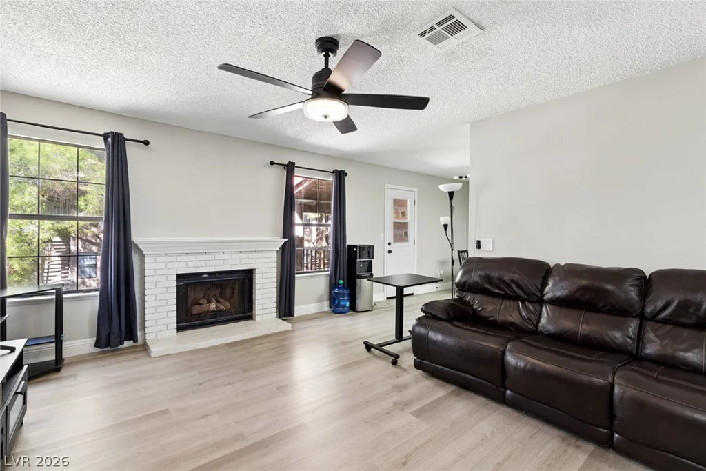 5576 Rochelle, Las Vegas, NV 89103