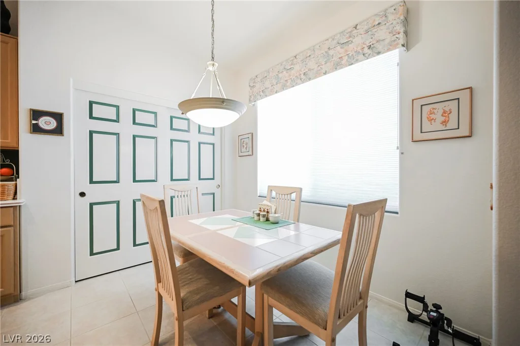 8636 Highland View, Las Vegas, NV 89145