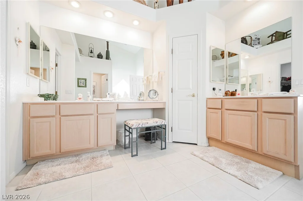 8636 Highland View, Las Vegas, NV 89145