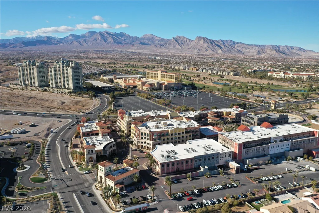 8636 Highland View, Las Vegas, NV 89145