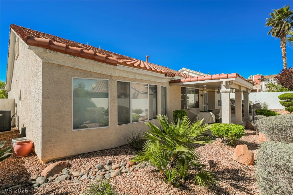 8636 Highland View, Las Vegas, NV 89145