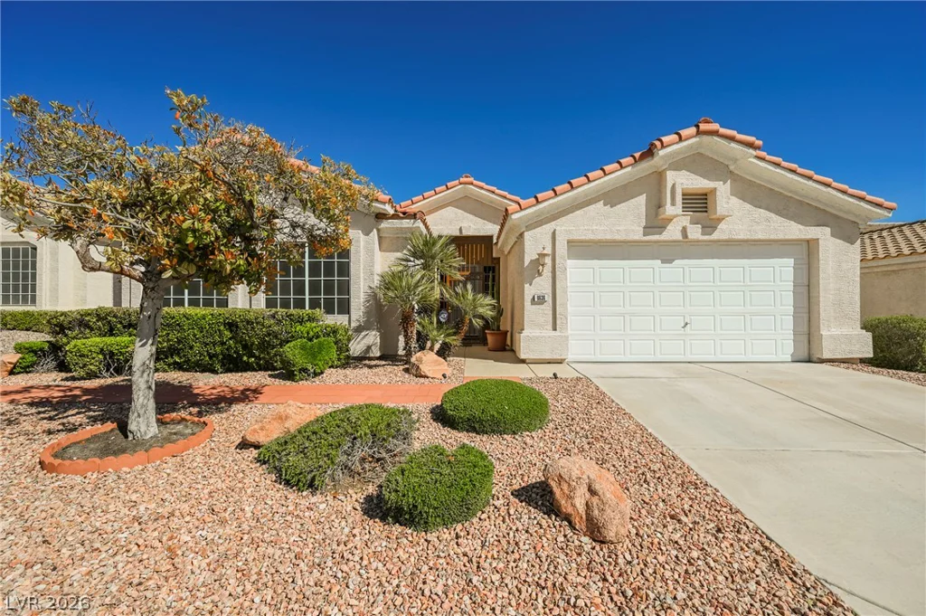 8636 Highland View, Las Vegas, NV 89145
