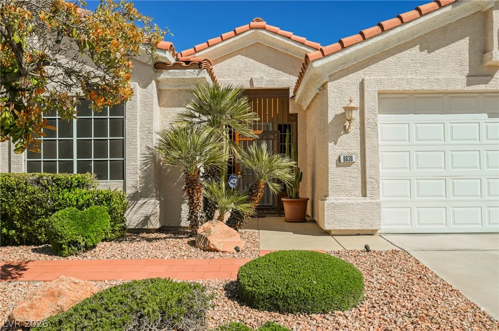 8636 Highland View, Las Vegas, NV 89145