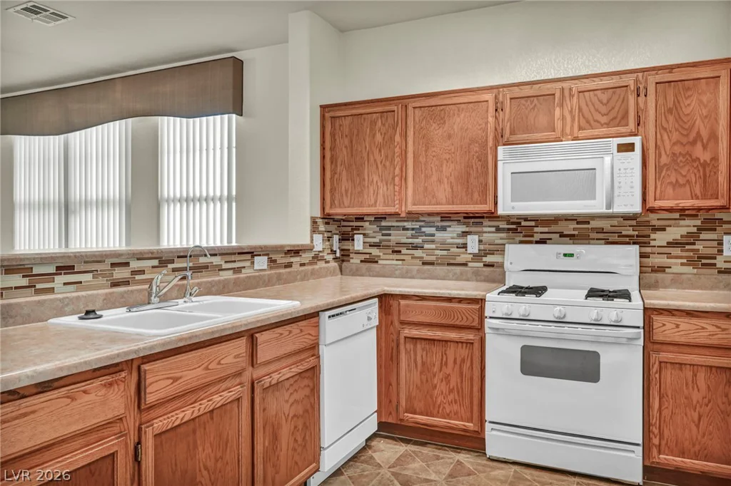 6720 Black Oil, Las Vegas, NV 89122