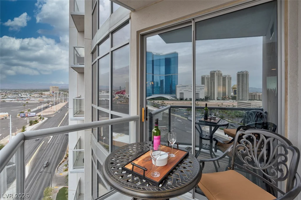 200 Sahara, Las Vegas, NV 89102