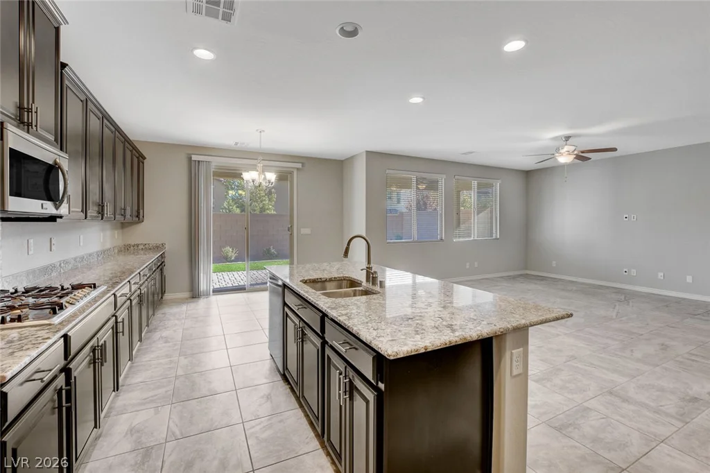 12402 Mosticone, Las Vegas, NV 89141