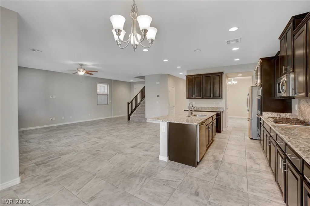 12402 Mosticone, Las Vegas, NV 89141