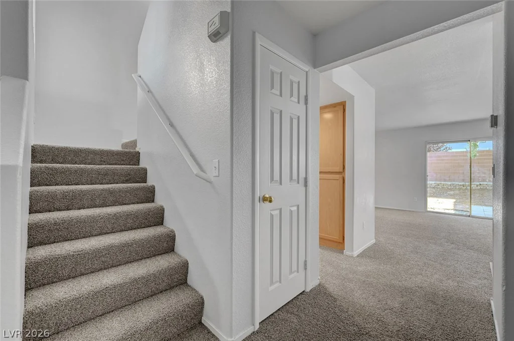 9821 Peseo Cresta, Las Vegas, NV 89117
