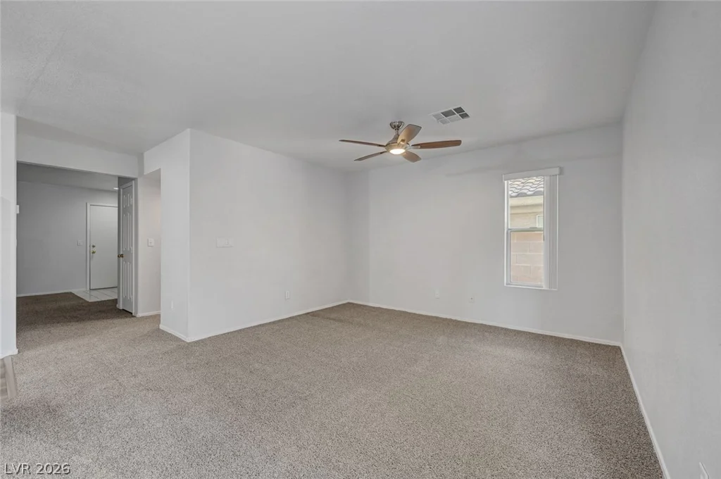 9821 Peseo Cresta, Las Vegas, NV 89117