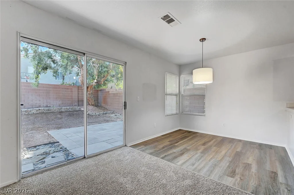 9821 Peseo Cresta, Las Vegas, NV 89117