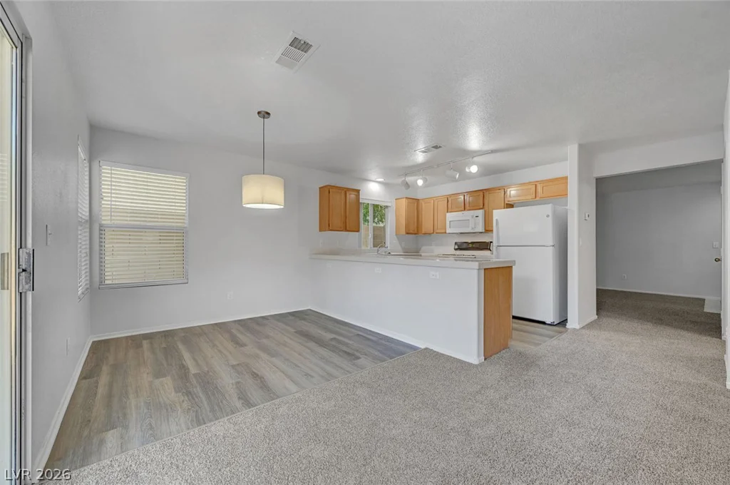 9821 Peseo Cresta, Las Vegas, NV 89117