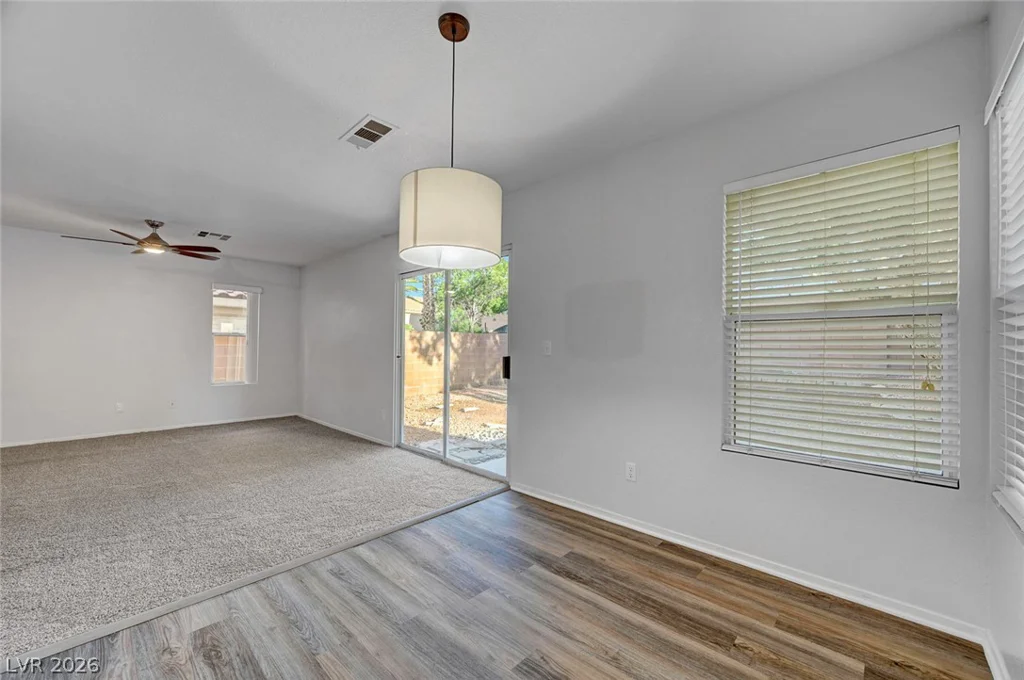 9821 Peseo Cresta, Las Vegas, NV 89117