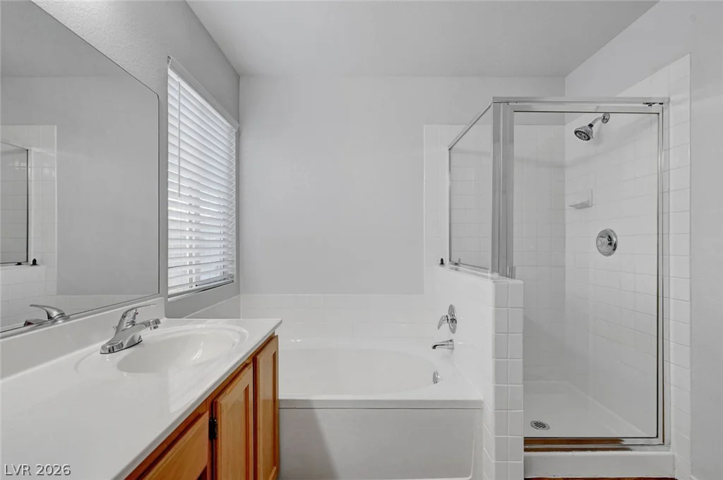 9821 Peseo Cresta, Las Vegas, NV 89117