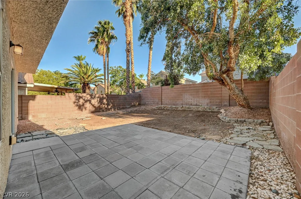 9821 Peseo Cresta, Las Vegas, NV 89117