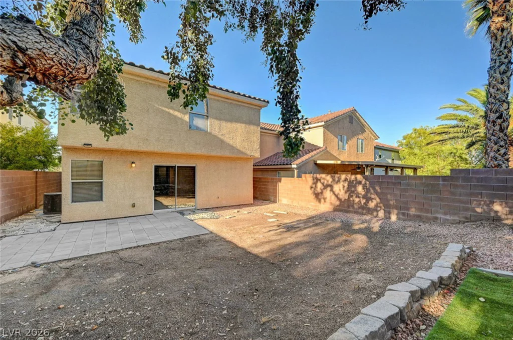 9821 Peseo Cresta, Las Vegas, NV 89117