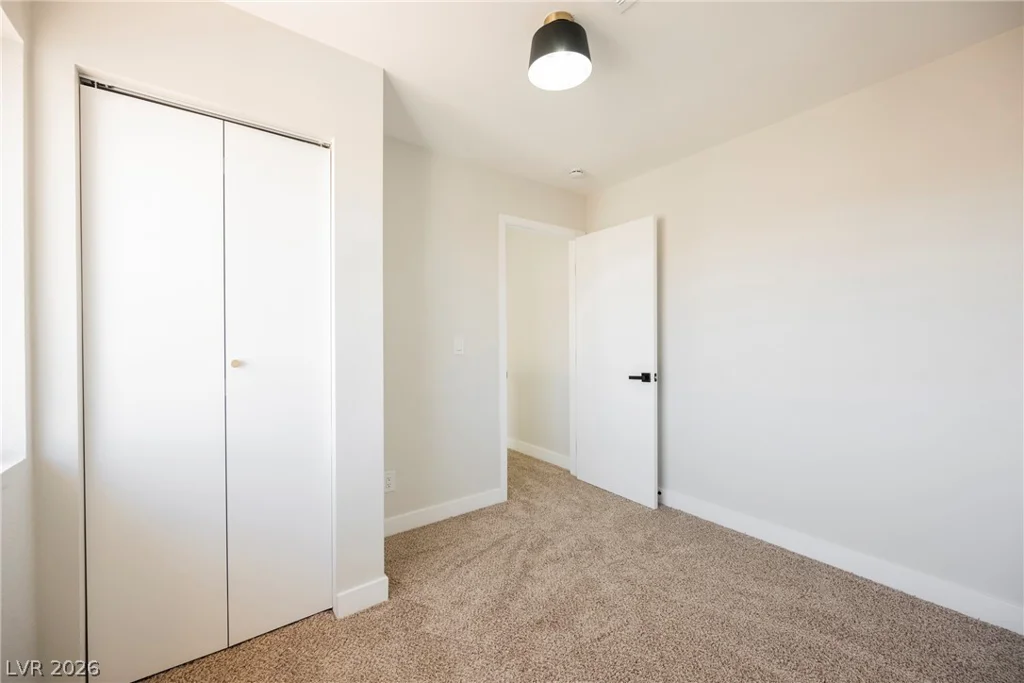 2822 Sesame, Las Vegas, NV 89142