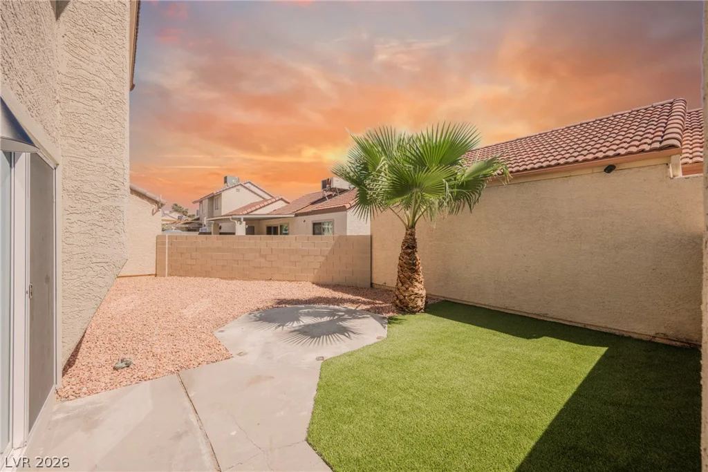 2822 Sesame, Las Vegas, NV 89142