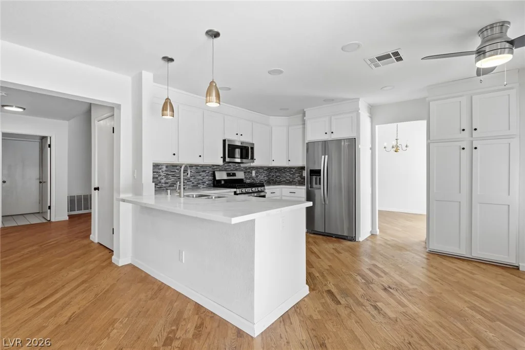 7459 Parnell, Las Vegas, NV 89147