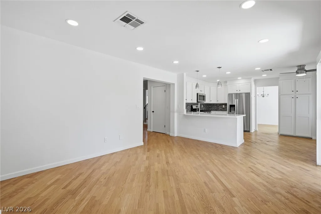 7459 Parnell, Las Vegas, NV 89147