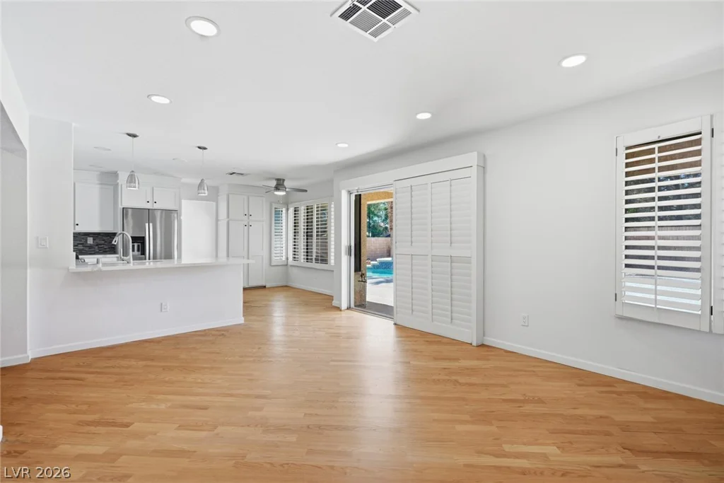 7459 Parnell, Las Vegas, NV 89147