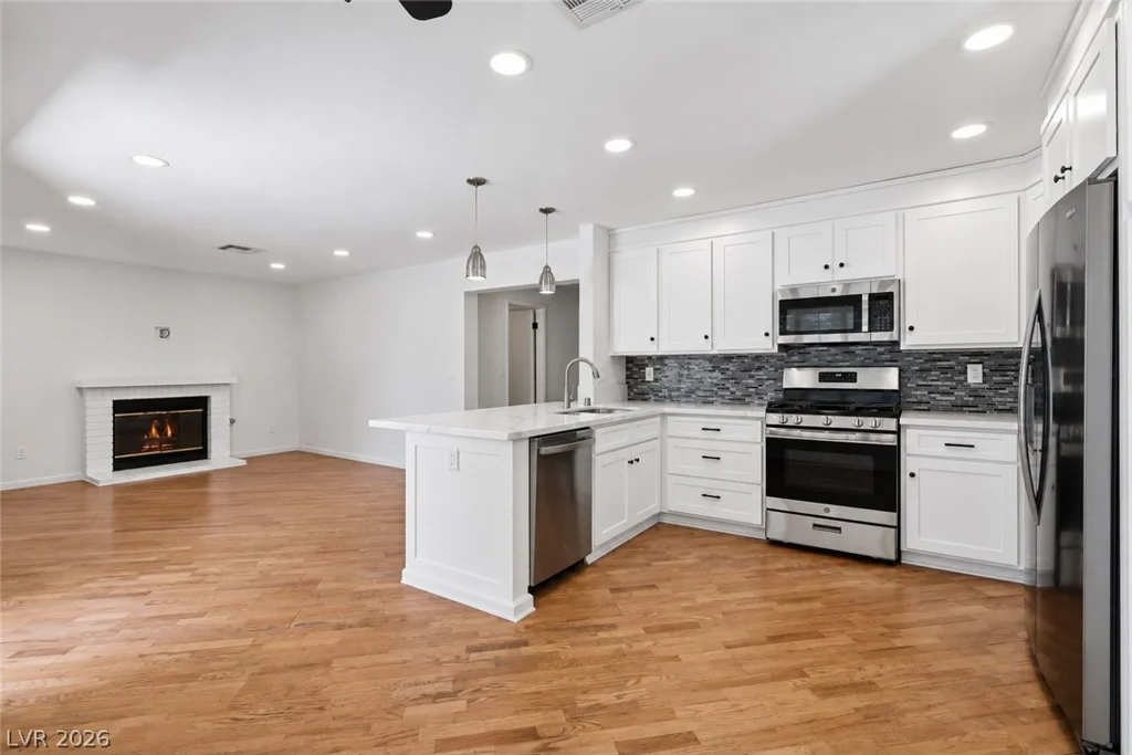 7459 Parnell, Las Vegas, NV 89147