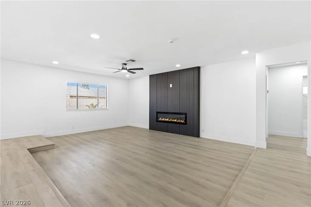 1712 Rockcrest, Las Vegas, NV 89108