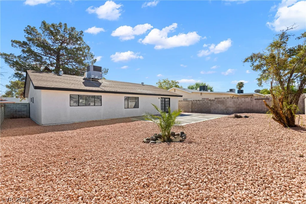 1712 Rockcrest, Las Vegas, NV 89108