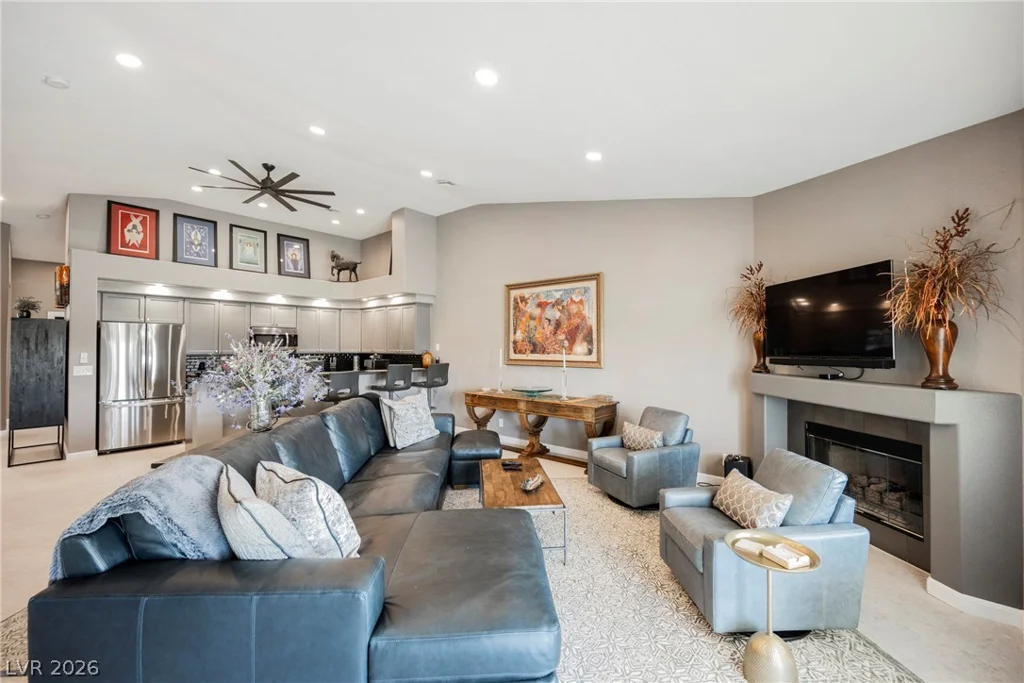 7625 Rolling View, Las Vegas, NV 89149