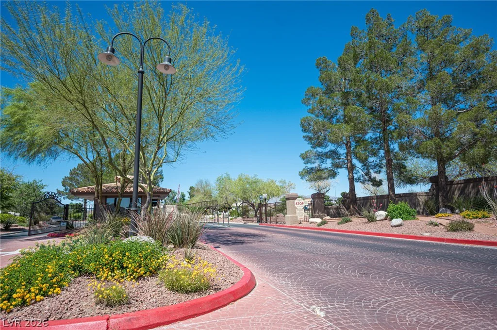 7625 Rolling View, Las Vegas, NV 89149