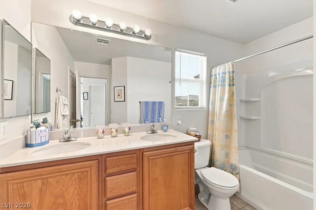 11633 Andorra, Las Vegas, NV 89183