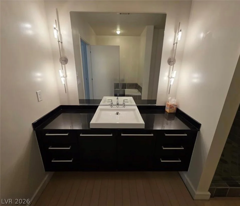 200 Hoover, Las Vegas, NV 89101